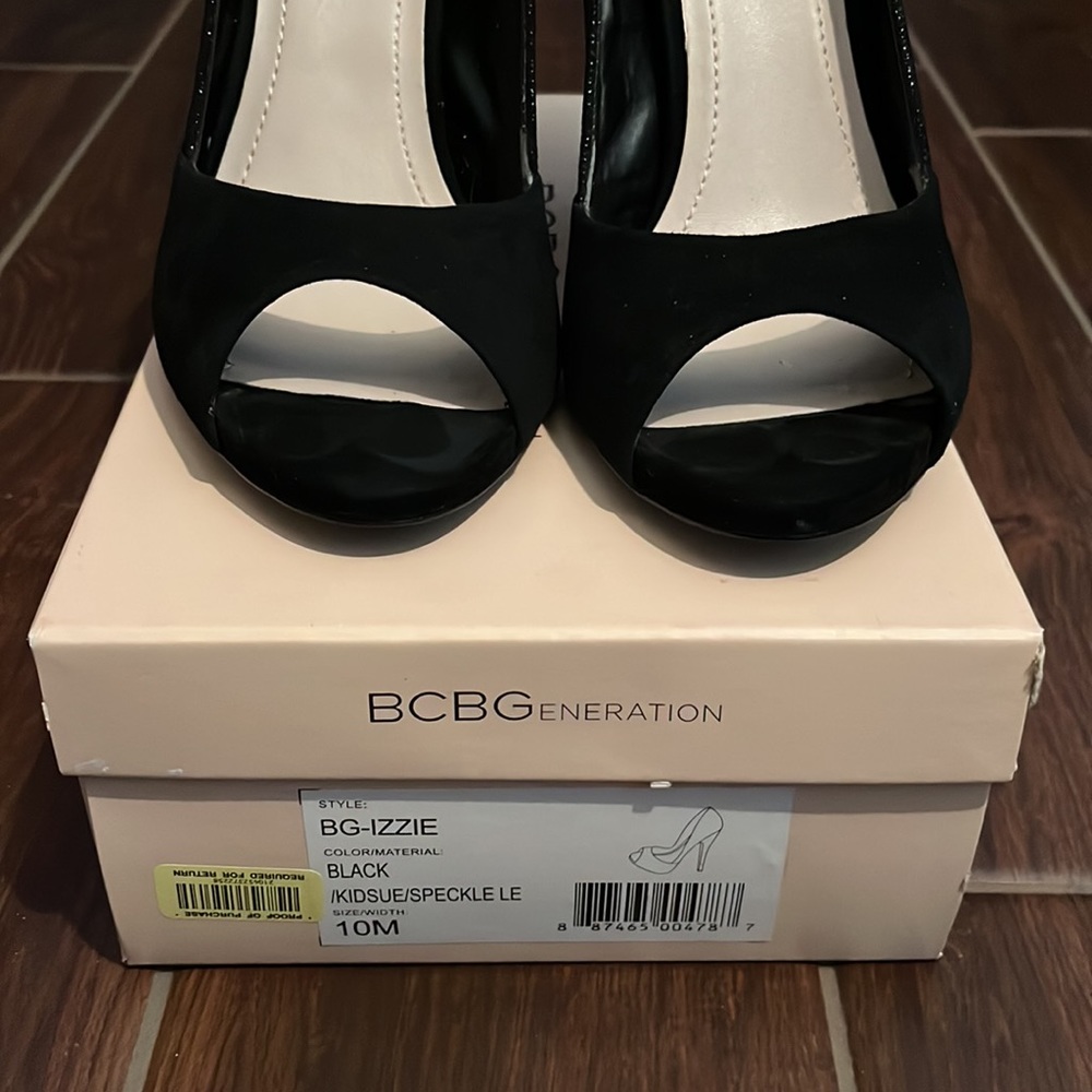 BCBGeneration Izzie Heels - Picture 7 of 7